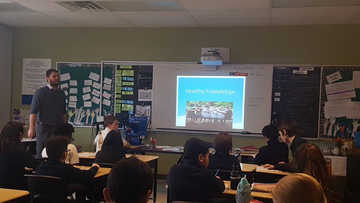 MissMillarCYC's tweet photo. All of our Gr. 4s, 5s and some of our 6s have learned the importance of being an upstander rather than a bystander! Thank you to the staff from @HaltonWomensPl for coming and talking to our classes this year! #beanupstander #leadership #postivechoices @lclightmilton @HCDSB_CYCs https://t.co/BnBrjLHCnS