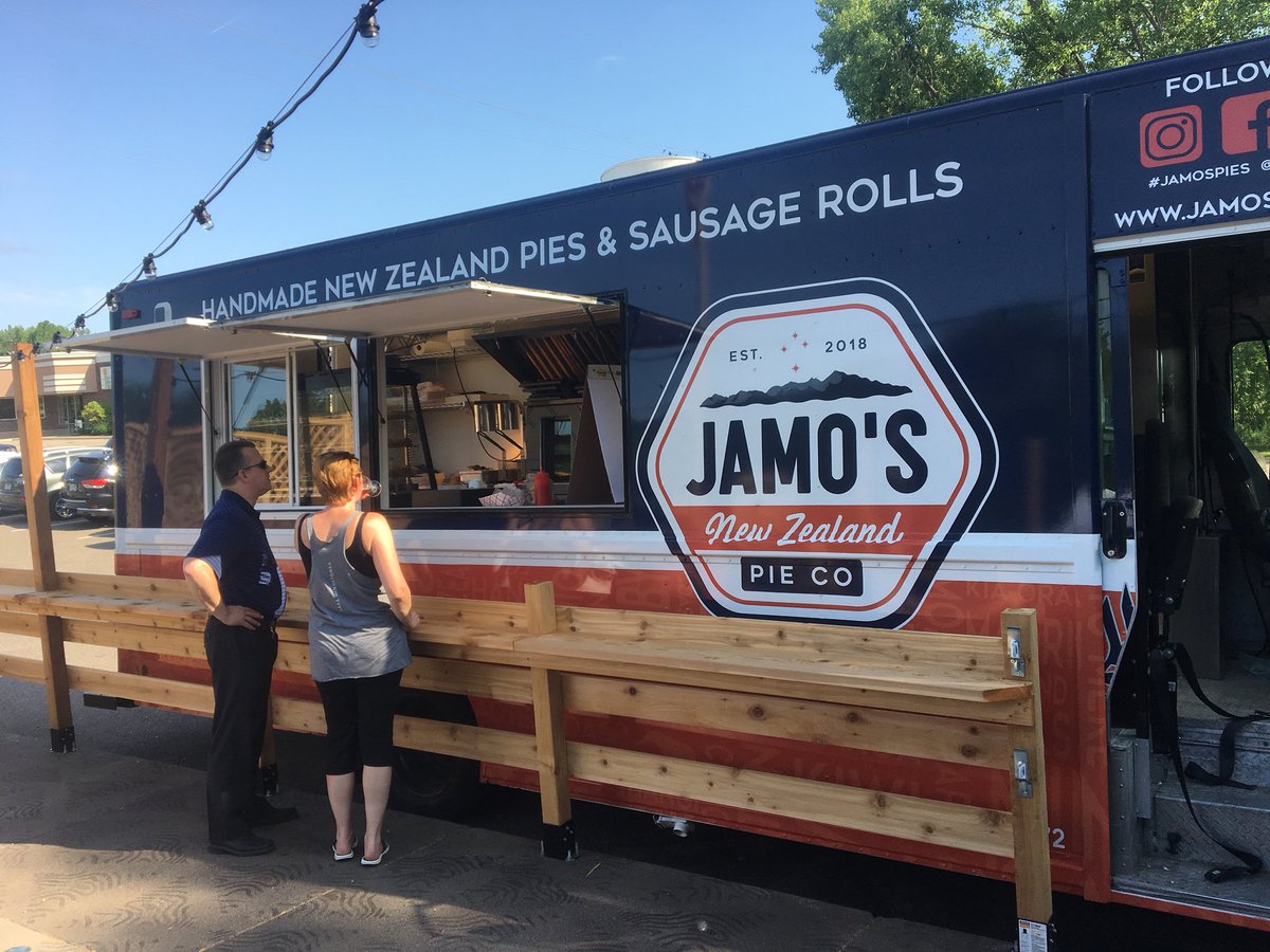 Jamospies's tweet photo. What an amazing night at Backchannel! Thank you all for the support, you cleaned us out of pies, sausage rolls. I can’t wait to see you all again. #jamospies #backchannelbrewing #anzaa #downunderfood https://t.co/sx0ZVvoLiJ