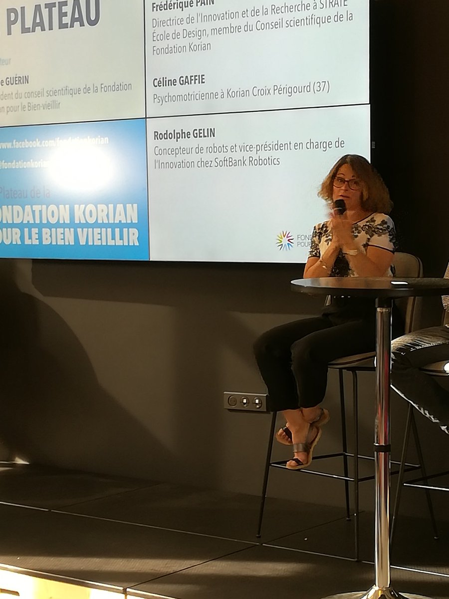 AimerSoigner's tweet photo. Pourquoi un #robot devrait ressembler à un humanoïde ? Il vaut mieux le concevoir en fonction de son usage c'est ce que nous testons @Niapette https://t.co/zAeBKcH2fi
