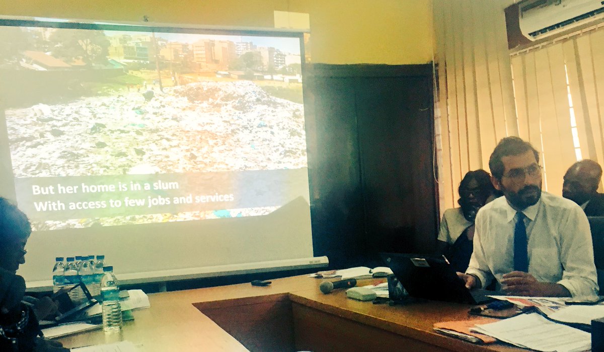 IvanBruce's tweet photo. Half-day workshop in #Ibadan on the 1st masterplan for @oyostategovt, the need to reform policies & create legal frameworks with strong institutions complimented by sustainable financing models #buildResilience #AfricaCan https://t.co/rm7yYItIQZ