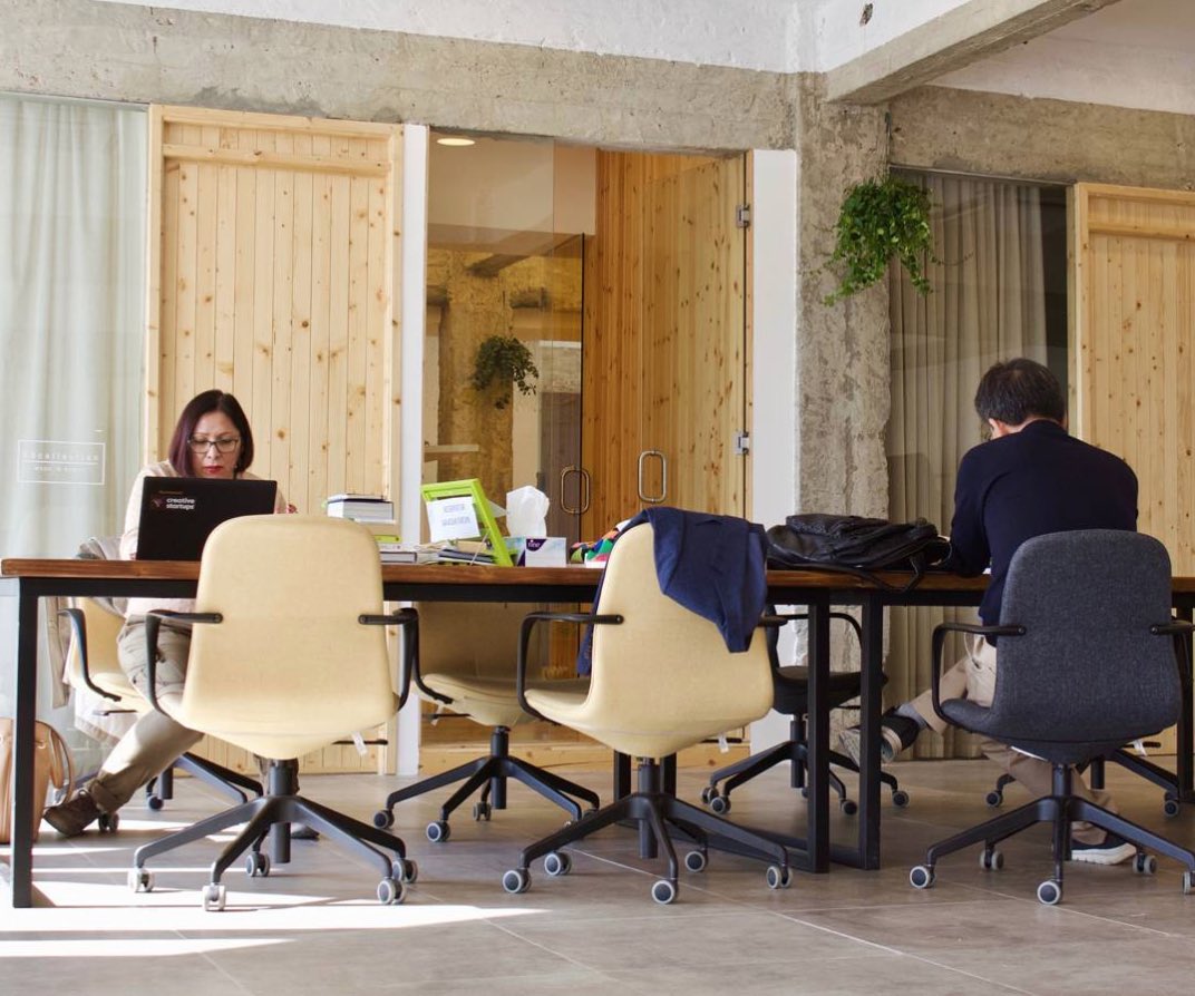 SavourVentures's tweet photo. Startups accepted into the program get 24/7 access to a beautiful co-working space at Niu, a collaborative community of local startups and SMEs in the heart of Kuwait City.
--
🍊 Applications for Fall 2018 are OPEN! #SavourVentures #FallCohort2018 #Startup https://t.co/6MiKI1CC2B