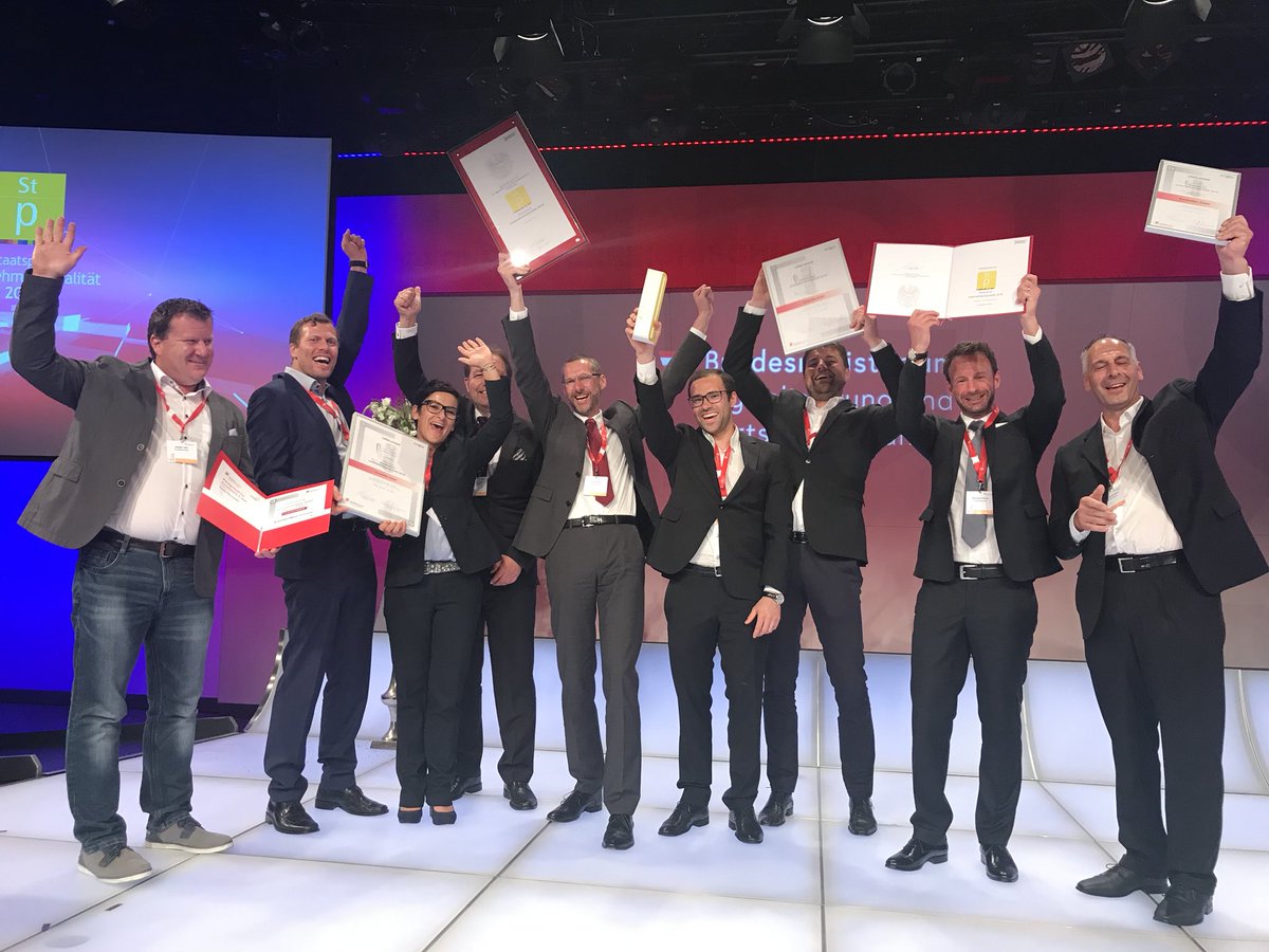 DanielaFks's tweet image. #fundermax #forpeoplewhocreate #awarded Gewinner des Staatspreises für Unternehmensqualität !!! #stolz