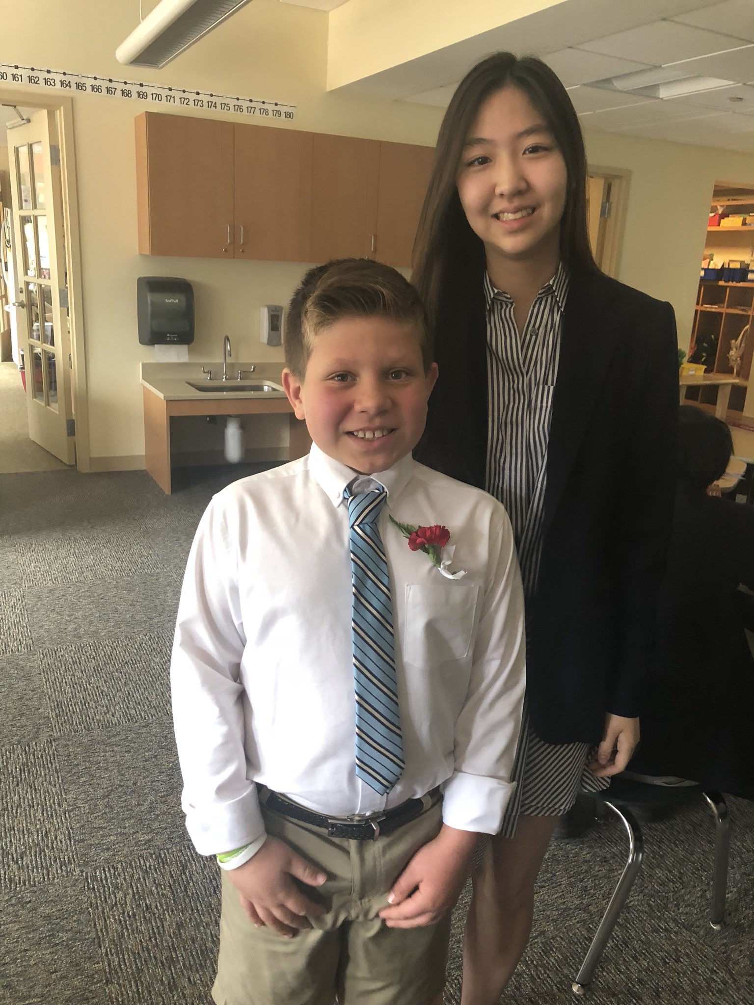 Fay School Ma Ms Papalilo S Math Students Helped Our 2nd Graders Get Ready For The Moving Up Ceremony This Morning Community Helpinghand T Co Ivld7zsfuv Twitter