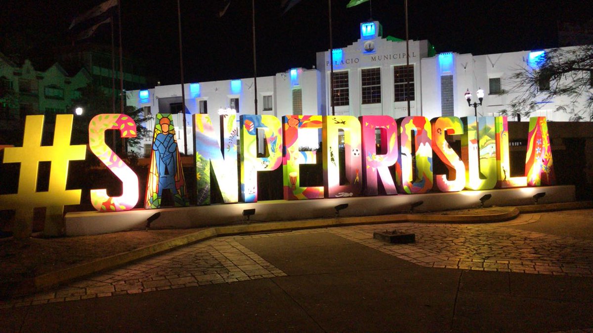 RivHer1982's tweet photo. ¿Querían ver una ciudad moderna?
¡Pues hicimos bien escogiendo a un Alcalde moderno! 
@acalidoniohn sigue avante en su lucha por hacer de San Pedro Sula un municipio que todos quieran visitar y disfrutar.
@MuniSPS0501 @LauraMembreno @Dumont1982 @moytorres02 @flaco_92399 https://t.co/0ltnkMMQOq