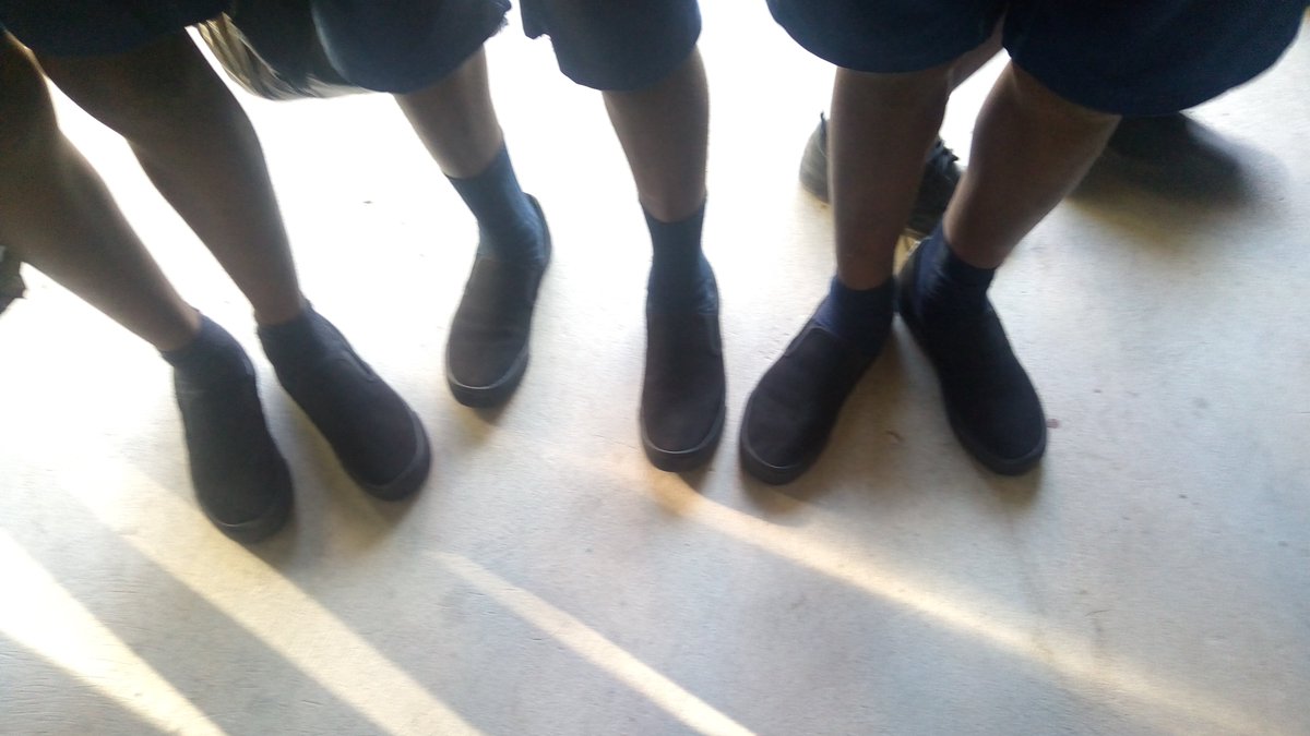 HandInHandHaiti's tweet photo. Thanks to our donors for our #schoolshoes #sportsshoes this year! #LycéeJeanBaptistePointeduSable #HandinHandforHaiti #Haiti https://t.co/cufvSpPYGt