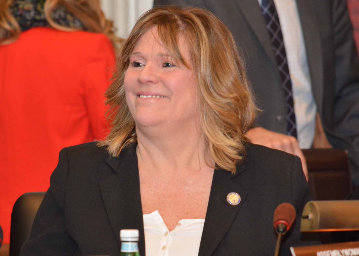 NJ Assembly Democrats (@njassemblydems) on Twitter photo .<a href="/carolmurphyNJ/">Carol Murphy</a>, @AswMcKnight & <a href="/AswJones/">Patricia Egan Jones</a> Bill Authorizing Parking Privileges for Certain Healthcare Workers Clears Assembly assemblydems.com/Article.asp?Ar… .<a href="/carolmurphyNJ/">Carol Murphy</a>, @AswMcKnight & <a href="/AswJones/">Patricia Egan Jones</a> Bill Authorizing Parking Privileges for Certain Healthcare Workers Clears Assembly assemblydems.com/Article.asp?Ar…