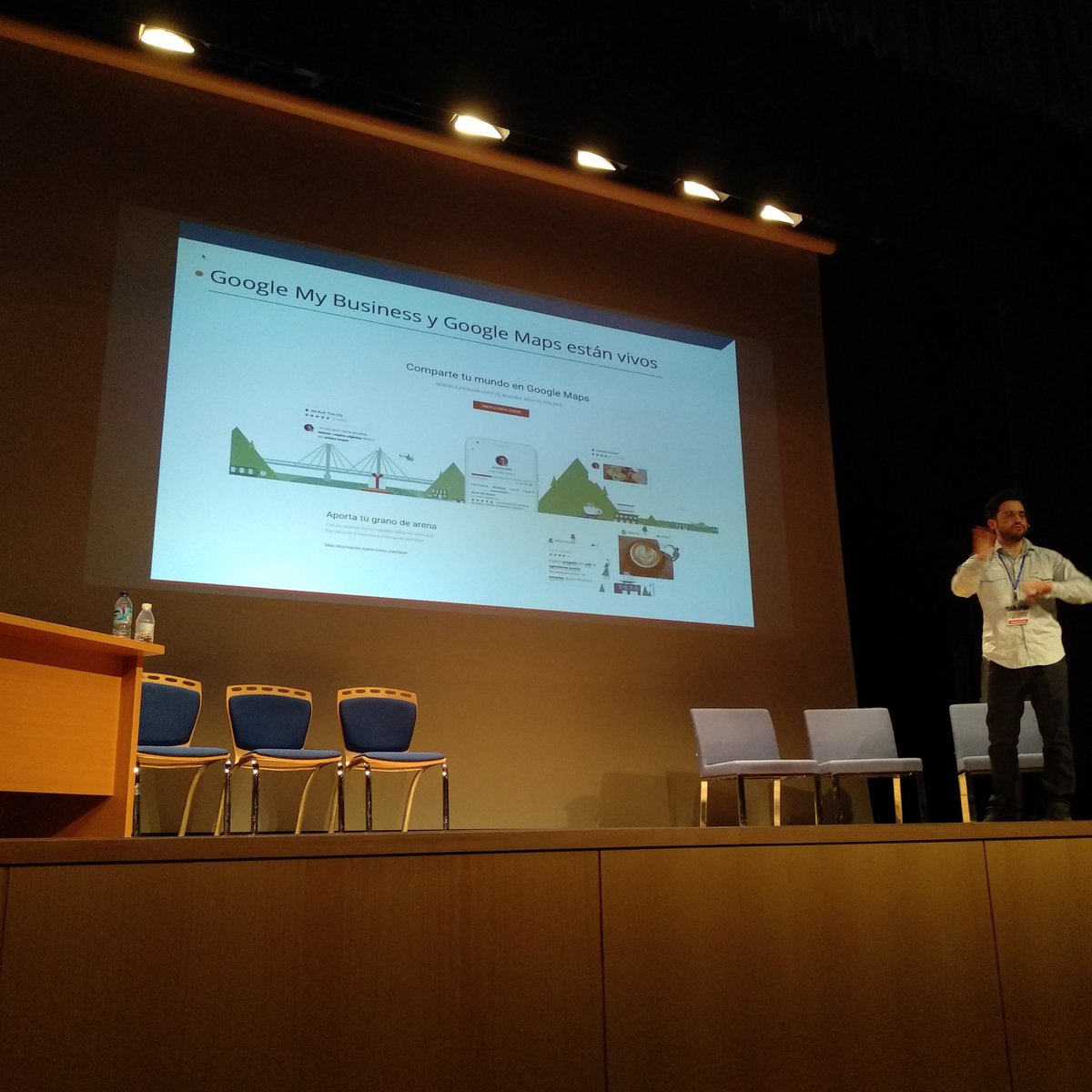 DigitalCongreso's tweet photo. Los principios de #Googlemybusiness contados por Francisco Castro de #adentity  👏👏👌👌
#MarketingDigital #CongresoMarketingDigitalCP #LosPedroches #hinojosadelduque #SEO #posicionamientolocal https://t.co/Lg9Yd4Eh7X