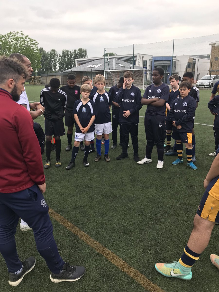 BDA_QPR's tweet photo. @arkbda @bdasport Practice, Practice, Practice ⚽️⚽️⚽️ https://t.co/Atm6j7LIwU