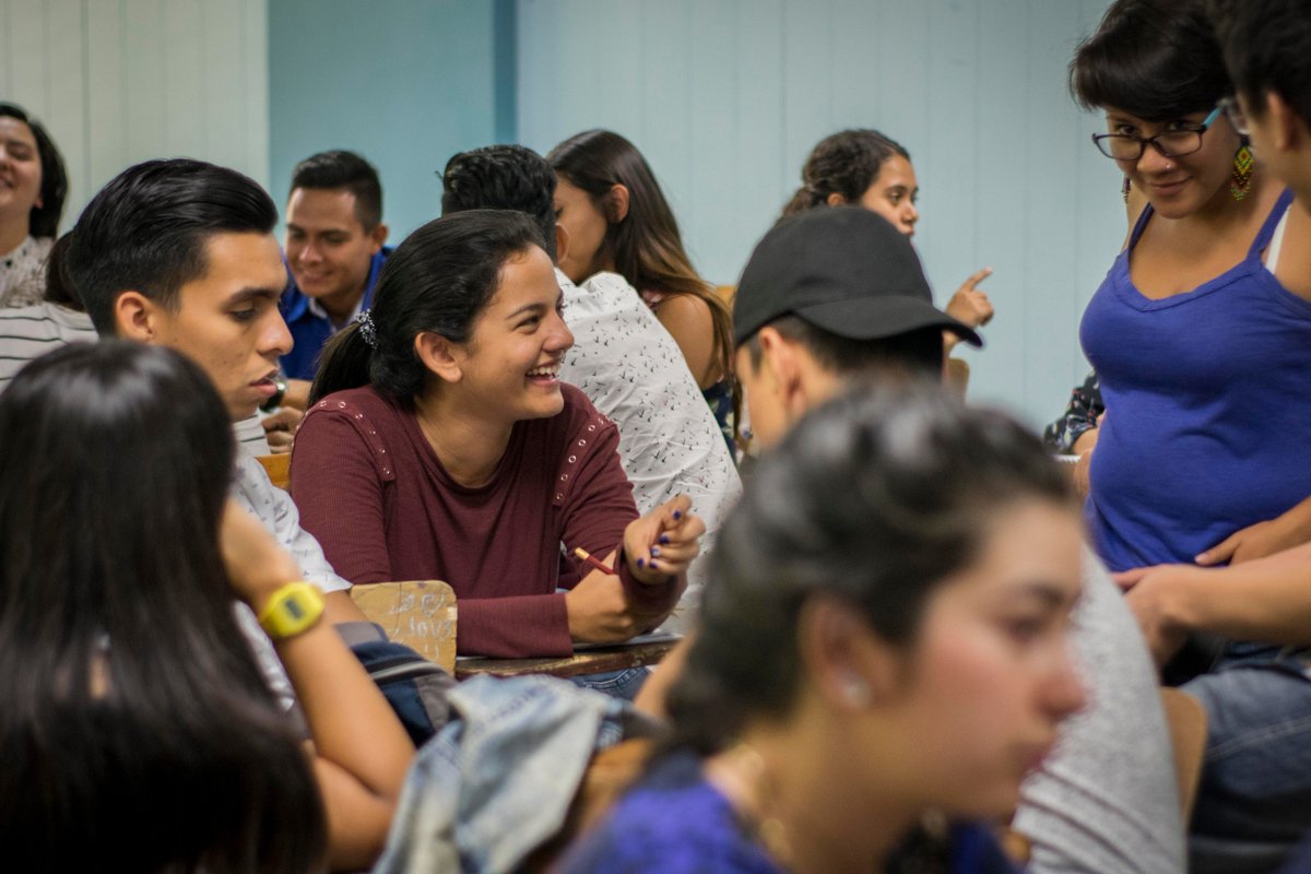 foroCAP's tweet photo. Durante el #ForoCAP2018 fuimos a 7 universidades y nos visitaron estudiantes de la @UniversidadCR, la @univosm y la @unasa_edu. Cada año más estudiantes se nos suman al ForoCAP 😀. Visita la galería de fotos en 👉📸https://t.co/aDtRetQBVR https://t.co/GJcPRG6UTD