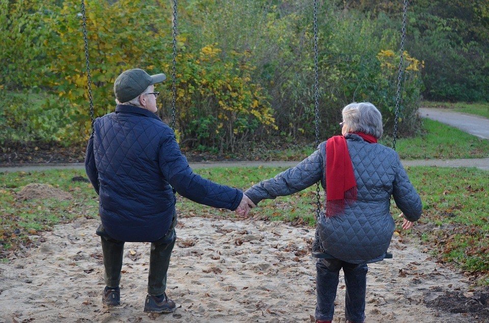 HunnyHour's tweet photo. Studies show that senior online dating is increasing daily and also that seniors tend to have better date choices than younger people.
#singlelife #onlinedating #relationships #predating #love #single #connections
https://t.co/oc4OsFO58f https://t.co/Ik4E8ctXQc