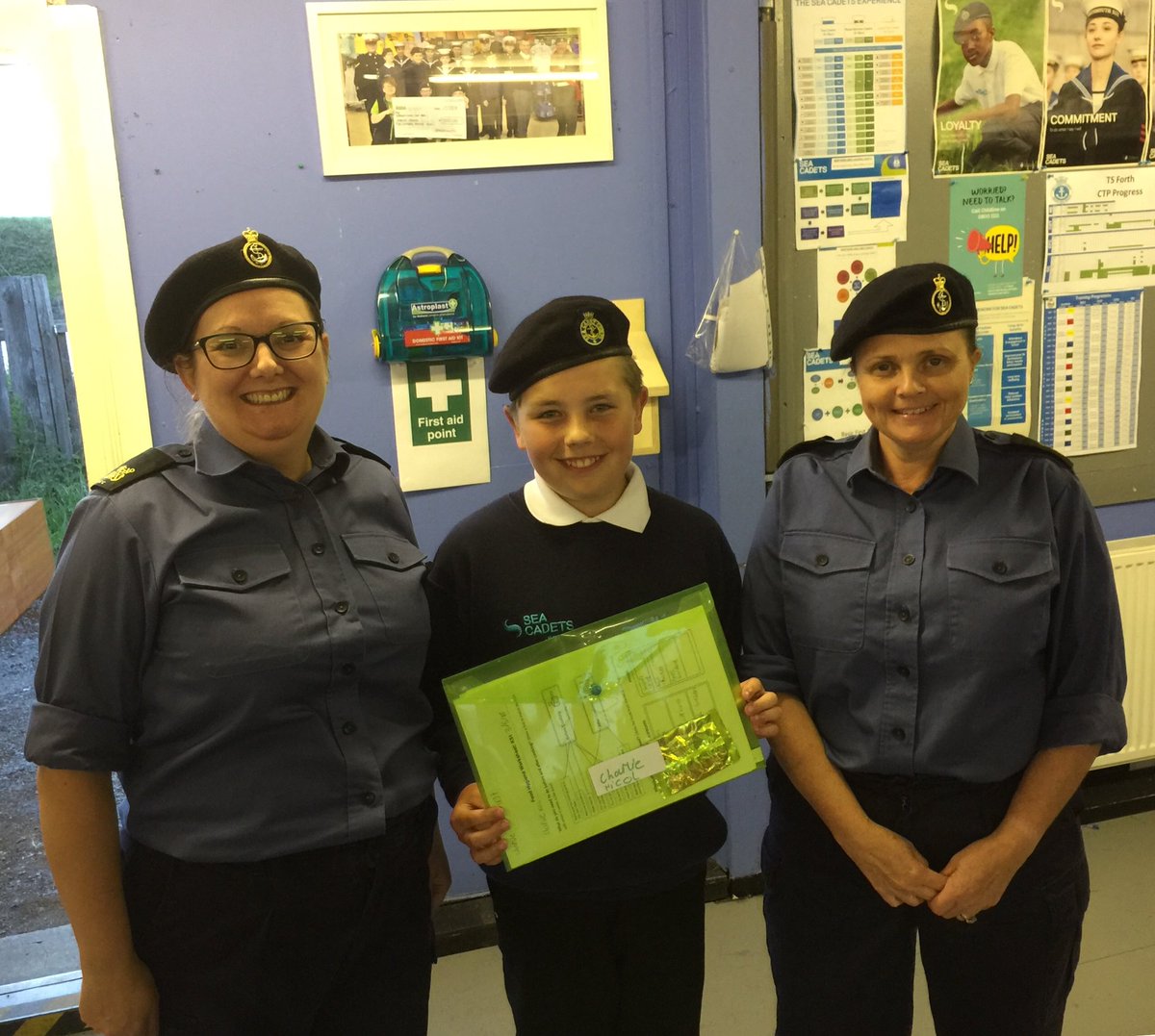 TSForth's tweet photo. A busy night at #Grangemouth #SeaCadetsUK, thank you Capt Peter Adams (Area Officer #NorthernArea) for handing out Certificates &amp; Goodie bags to our best Recruiters.  #BZ to MC David who got his #RMC Beret &amp; JC Charlie who moves up to Blue Jacket Division next week. #GoForth. https://t.co/80u4YX9Diu