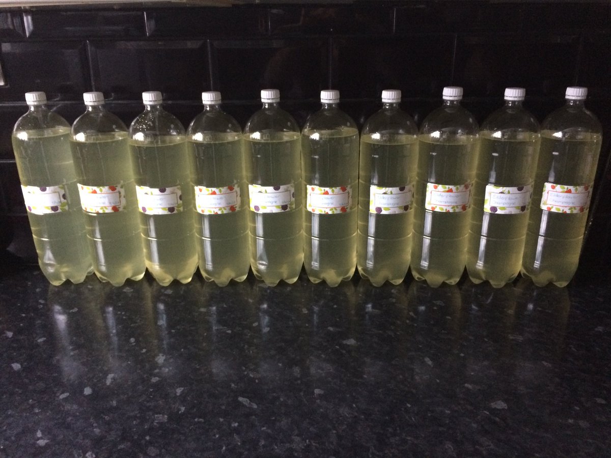 mpunkydo's tweet image. 10 bottles of homemade elderflower champagne
