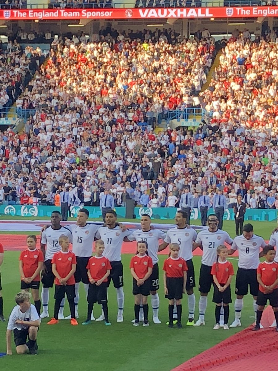 shinydiscoball2's tweet photo. Amazing experience watching my mini me mascot at the game tonight #England2018 #Mascot #proud #EnglandvCostaRica https://t.co/r62sqkDMLQ