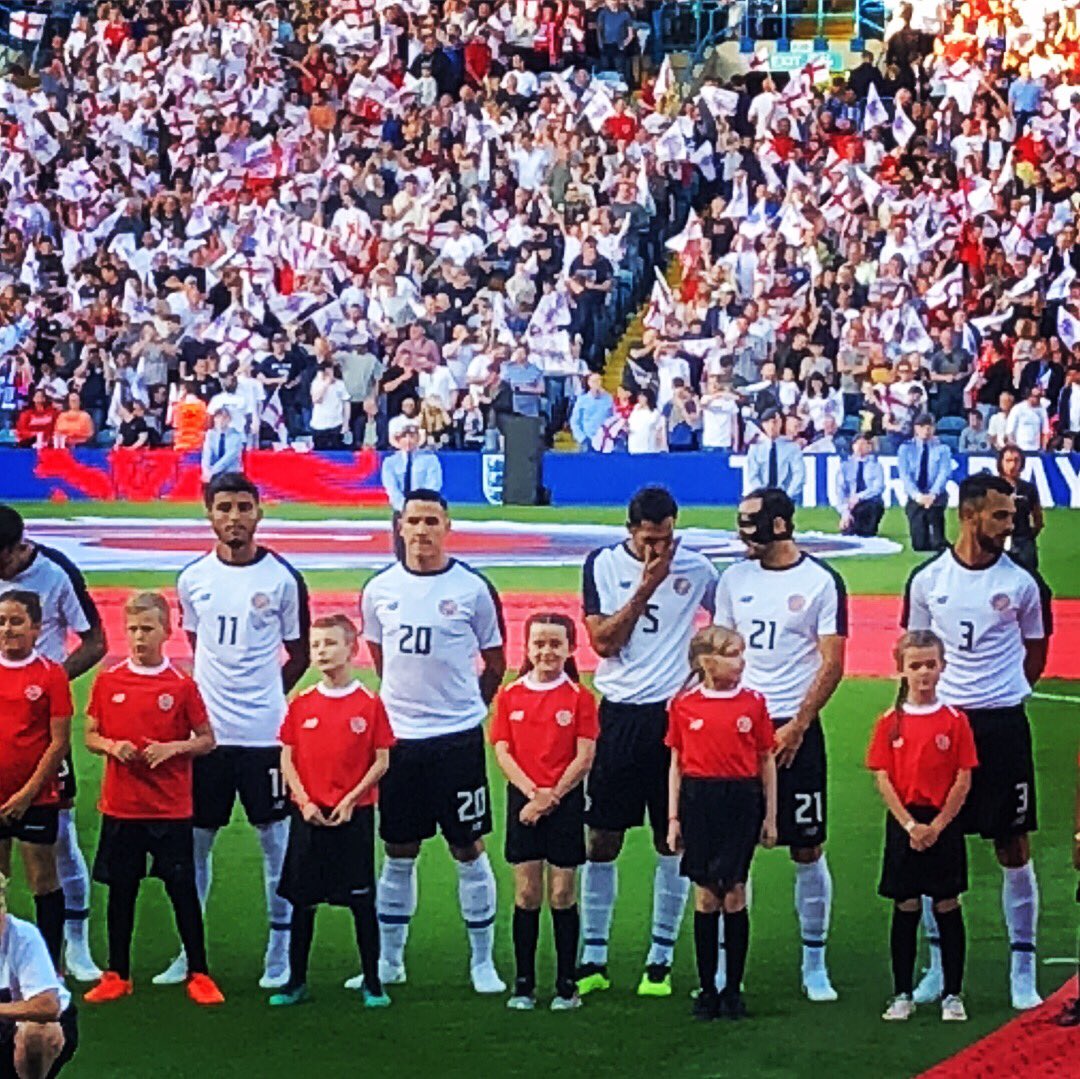 shinydiscoball2's tweet photo. Amazing experience watching my mini me mascot at the game tonight #England2018 #Mascot #proud #EnglandvCostaRica https://t.co/r62sqkDMLQ