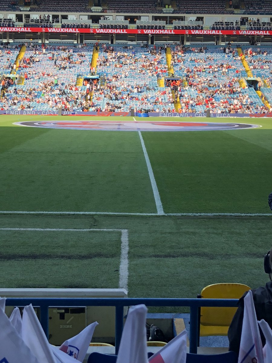 shinydiscoball2's tweet photo. Amazing experience watching my mini me mascot at the game tonight #England2018 #Mascot #proud #EnglandvCostaRica https://t.co/r62sqkDMLQ