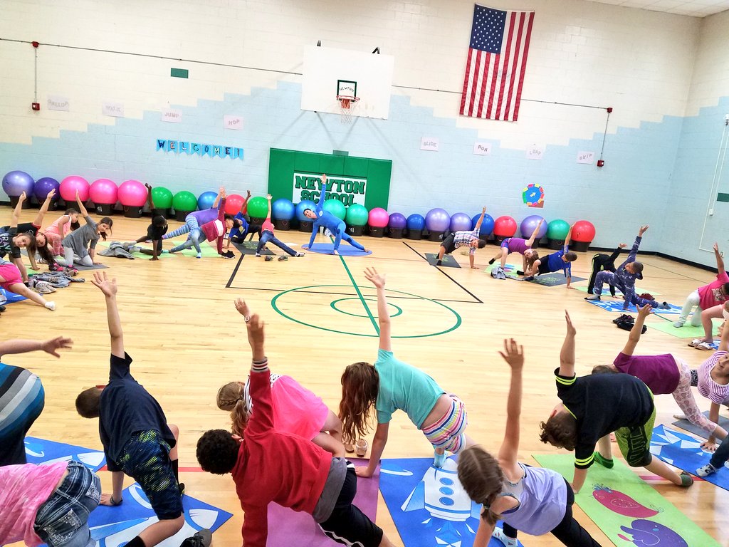 Super_GPS's tweet photo. Another totally amazing part of today? That @CosmicKidsYoga FLEW ��� all the way from the UnitedKingdom to spend the day with @NewtonSchoolPTO students, teaching fun moves like boat pose 🚤🛶and cat pose! 🐱🐈 !! https://t.co/p9qNySMtxh