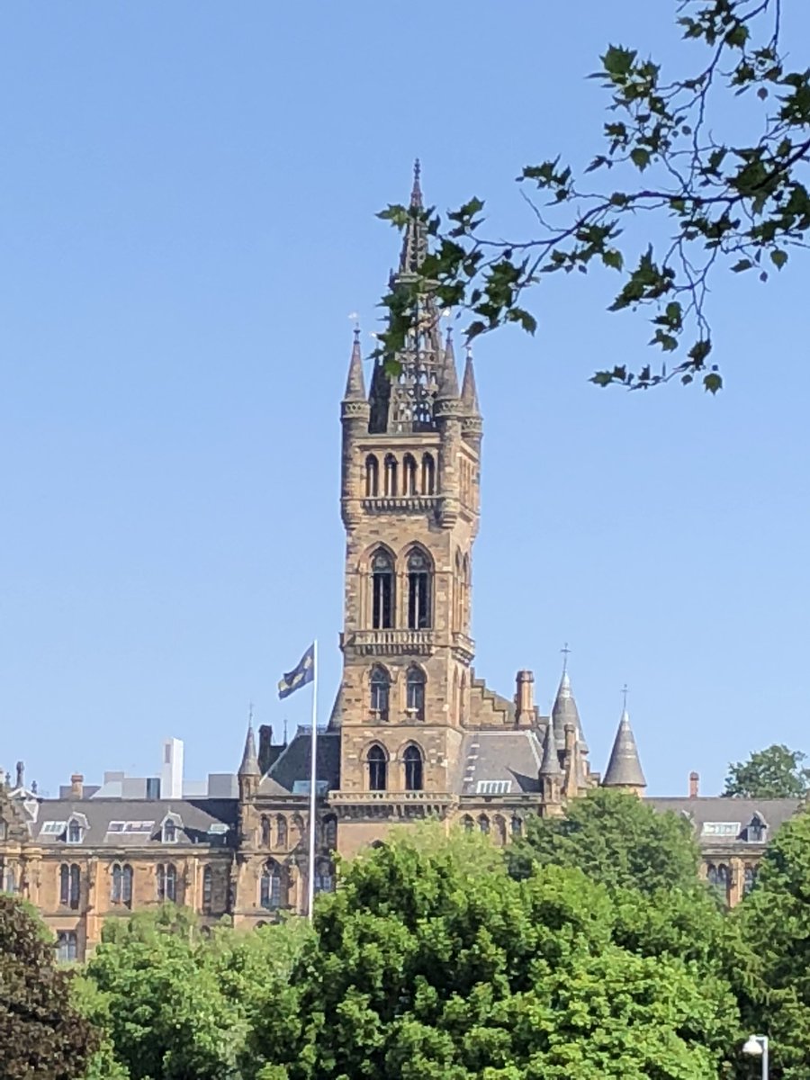 legaleagleMHM's tweet photo. Glasgow uni in the sunshine https://t.co/9RnCqLetYl