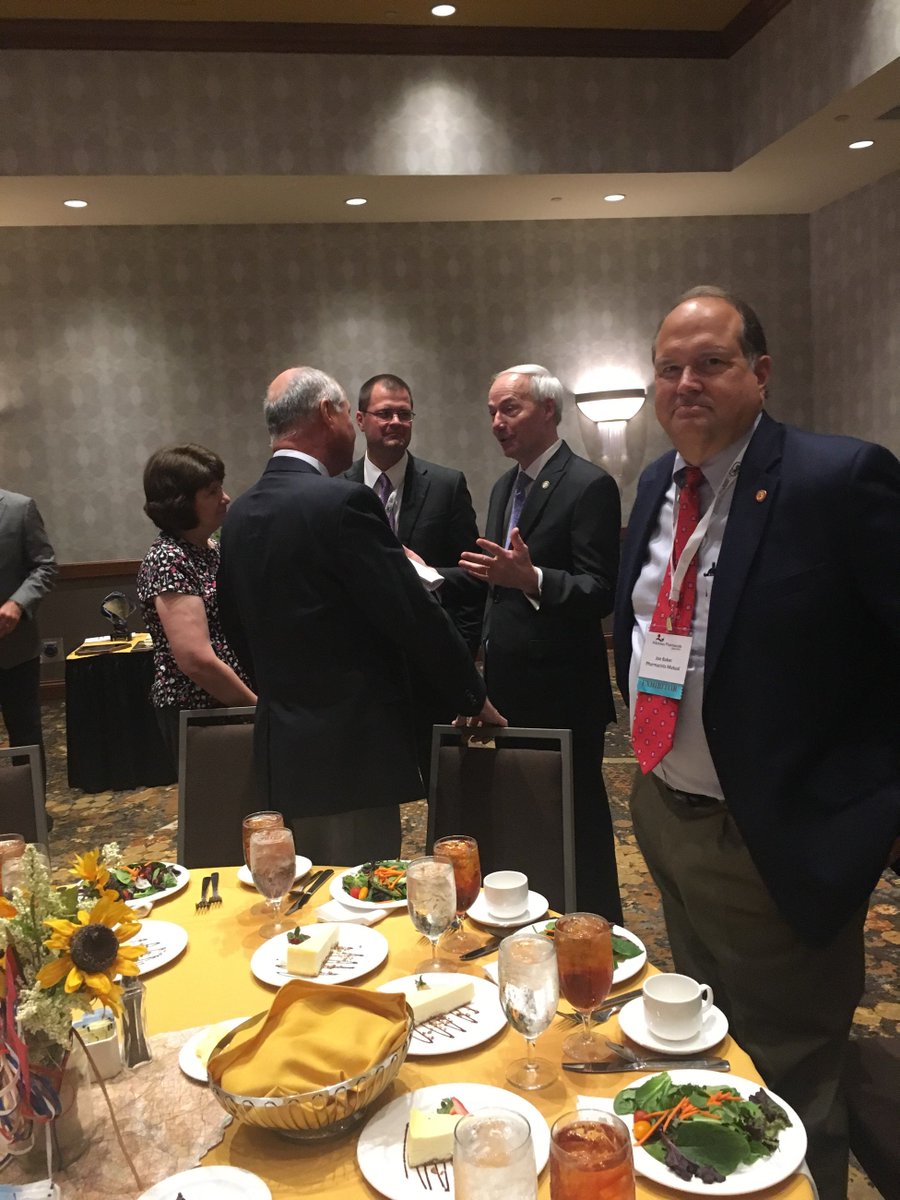 AsaHutchinson's tweet photo. I was delighted to keynote the AR Pharmacists Convention today. Our local pharmacists play a vital role in the health &amp; wellbeing of our state. I was also grateful to be honored with the Guy Newcomb award which meant a lot to me as I knew Dr. Newcomb personally. #arleg https://t.co/21TTvQgGeT