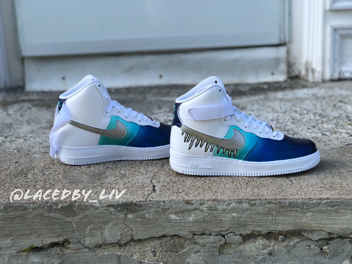 LacedBy_Liv's tweet photo. Drippy Icicle AF1s ❄️💧
So hype about my new custom Lace Locks from the homie over at @speezycustomz 🔥
Hand painted | No Air Brush
SWIPE ➡️
#customshoes #af1 #drippy #icicles #fade #lacelocks #art #customizer #customizerdepot #jacquard #sneakerhead #hype https://t.co/9ajoXsRmDQ