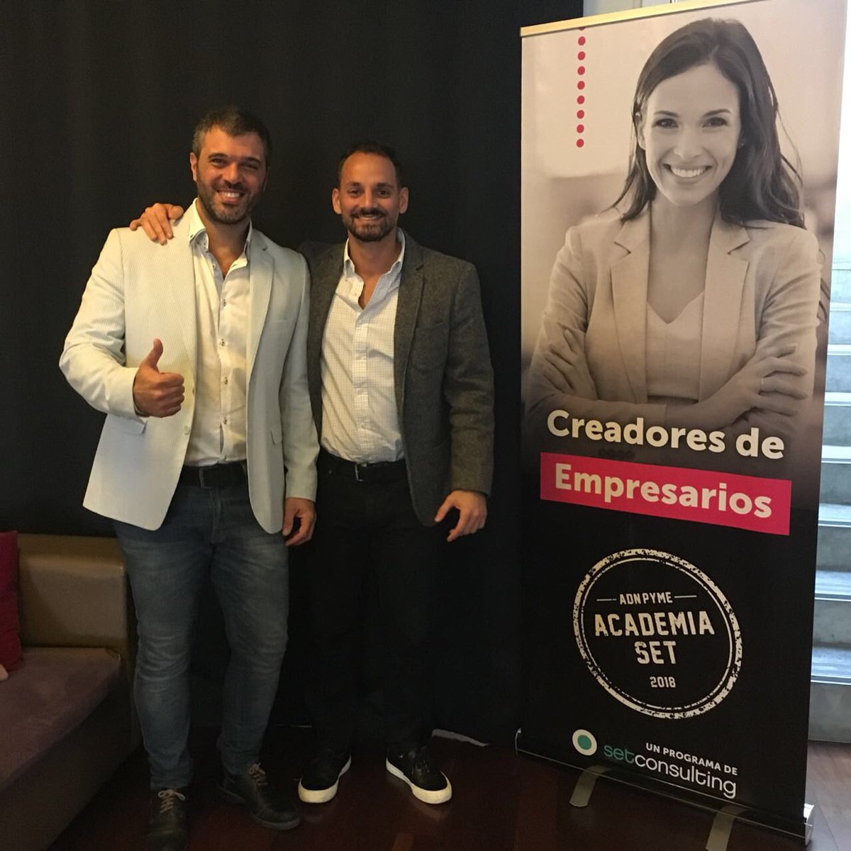 Dani_Elhelou's tweet photo. Gracias @LoidiJonatan y @GaitaGonzalez por convocarme para ser Speaker en esta jornada de la  #academiaSet junto a tantos empresarios PyME de Argentina https://t.co/7lRyIyrwmi
