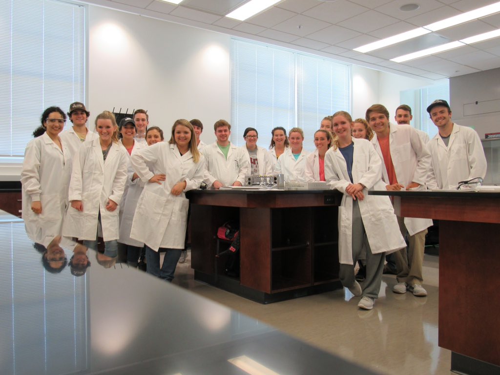 daryaasheghali's tweet photo. My last group of students at the #UniversityOfGeorgia #GeneralChemistryLab #AthensGA #UGA #Graduation #Summer2018 https://t.co/SFmrnibjeW