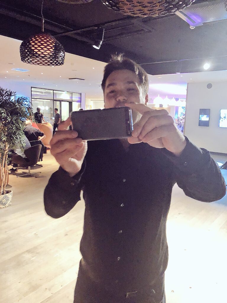 Tarjei filming my first tweet. #myfirsttweet #norwaychess