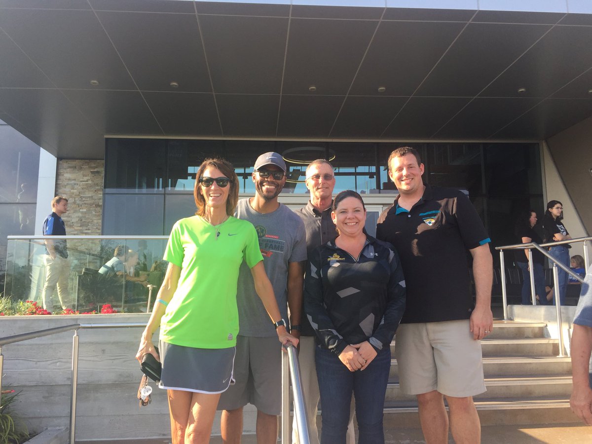 mrspickettCCSD's tweet photo. #2018done celebration at Top Golf with best admin team!!!!!#wechallengeanyteam. https://t.co/t0VrmmtYP0