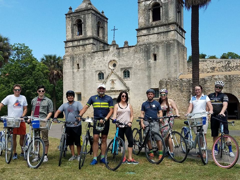 SABikeShare's tweet photo. #Geekdom Member: I want to go but don't have a bike
Me: Rent one across the street from Geekdom at #SWellCycle (and get $3 off)
GM: But I haven't ridden in years!
Me: Don't worry, it's just like riding a #bike :)
Tomorrow! @Geekdom https://t.co/96J8si6XAf https://t.co/tdvomGhu3t