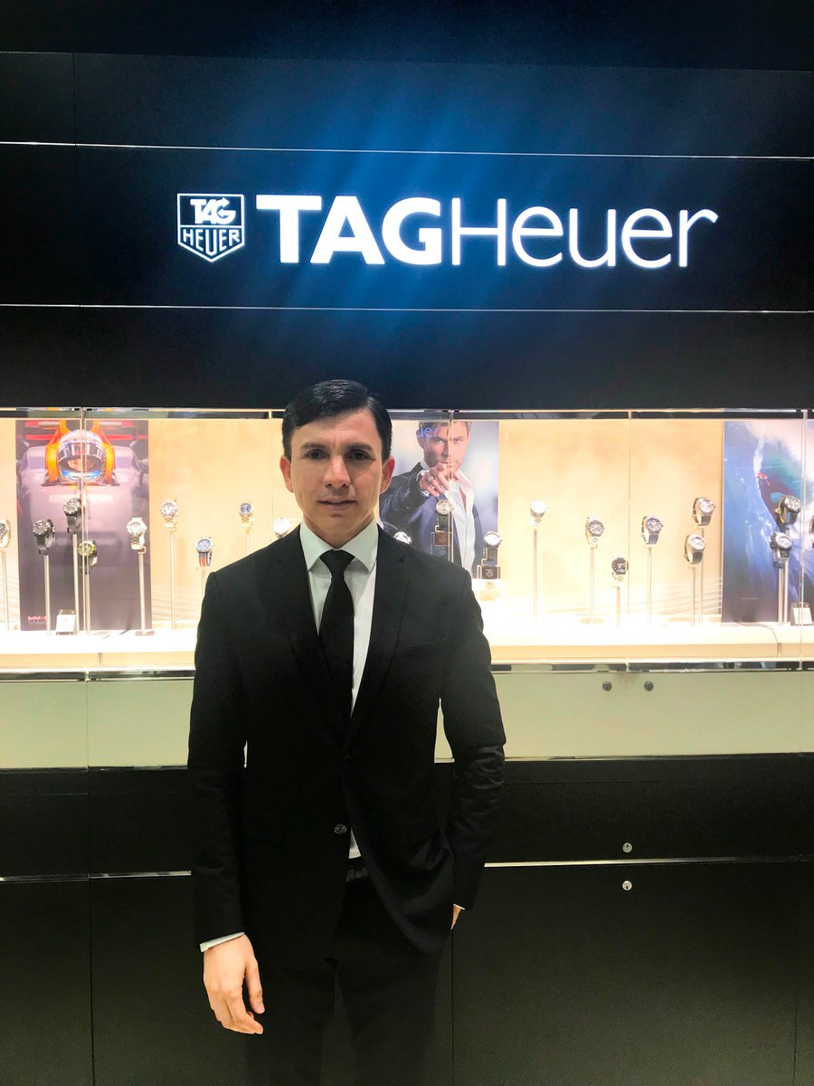 raulcubilla's tweet photo. Lanzamiento #TAGHeuer #ConnectedToEternity https://t.co/9b6y83PGzL