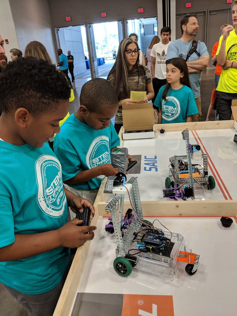 BriSmith30's tweet photo. @CPES4LIFE students had a blast today at the #vbstemTrifecta2018 https://t.co/1EOmIoOyld