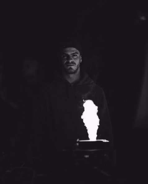 💥