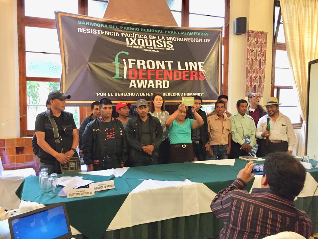 nimajpu's tweet photo. Saludamos y celebramos el reconocimiento a la "Resistencia Pacifica de la Microrregión de Ixquisis", de San Mateo Ixtatán , Huehuetenango.
Por ser ganadores del Premio Regional para las Américas “Front Line Defenders 2018”, otorgada por Front Line Defenders.
Fotos: @VTejaxun https://t.co/Wtd776CXtZ