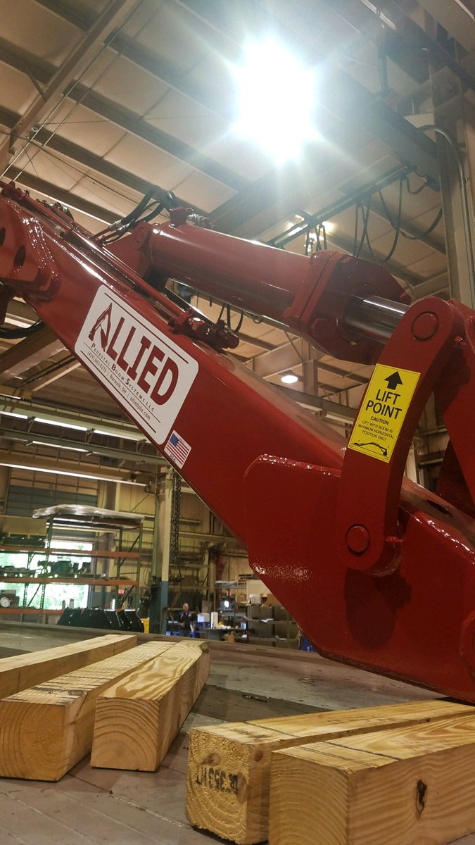 AlliedBooms's tweet photo. This beautiful #PowerBoom is waiting on the truck and ready to roll out. Look out, New Jersey, there is a boom about to be laid. #PedestalBoom #Manufacturing #Mining #Quarry https://t.co/DSX5i4DtrS