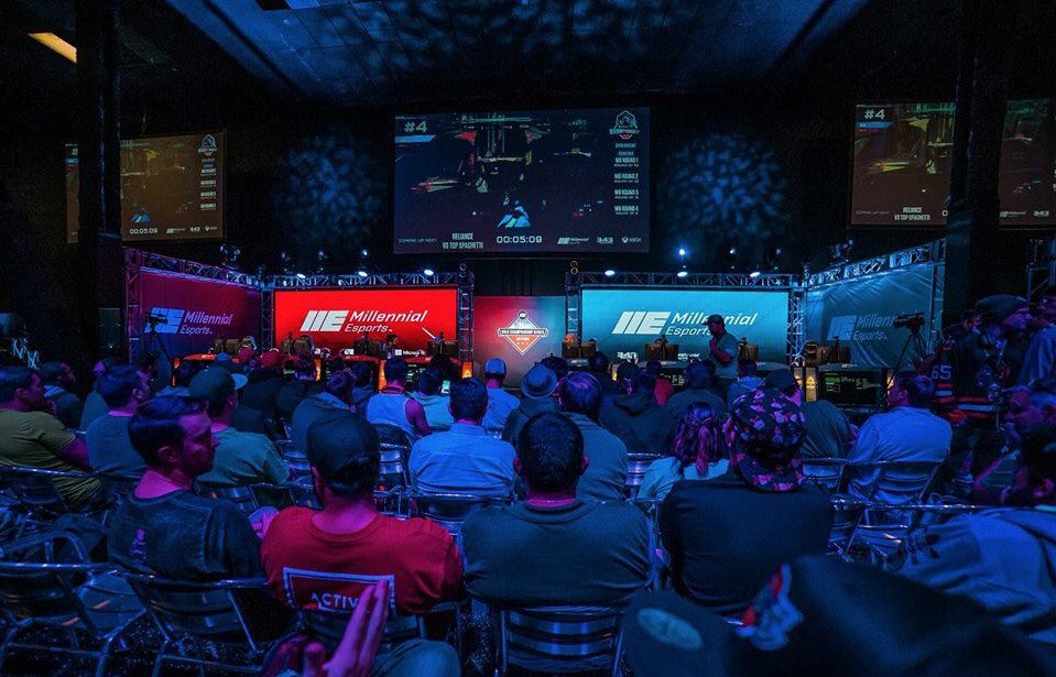 FGCarena's tweet photo. The next Live Event on July 14-15th will include FREE parking for all attendees. Details coming soon. #FGC #fantasygold #millennialsports #esports #draftdaily #sportcastr #levelupexpo #teamspooky #crosscountertv #fantasygoldcoin #goichi #cargo1 #DBFZ https://t.co/nZrdG4AhIK
