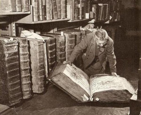 Prague Castle, Antiphonaries , 1960s