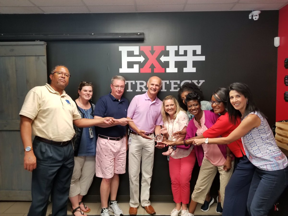 ProfLearningRH's tweet photo. We escaped! Loved working with this awesome team during the 'Bank Heist'! @WillCook13 @OzzieAhl2 @JillAnnPappas @ebinport @chmsknights @STMSWildcats https://t.co/e2RJgSINfJ