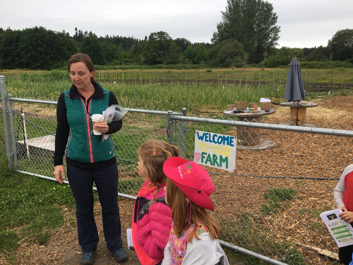 nielsquared's tweet photo. Learning outdoors @TheHive37 with @PortGuichon - great field trip for all grades @deltasd37 https://t.co/WVOyir0G4L