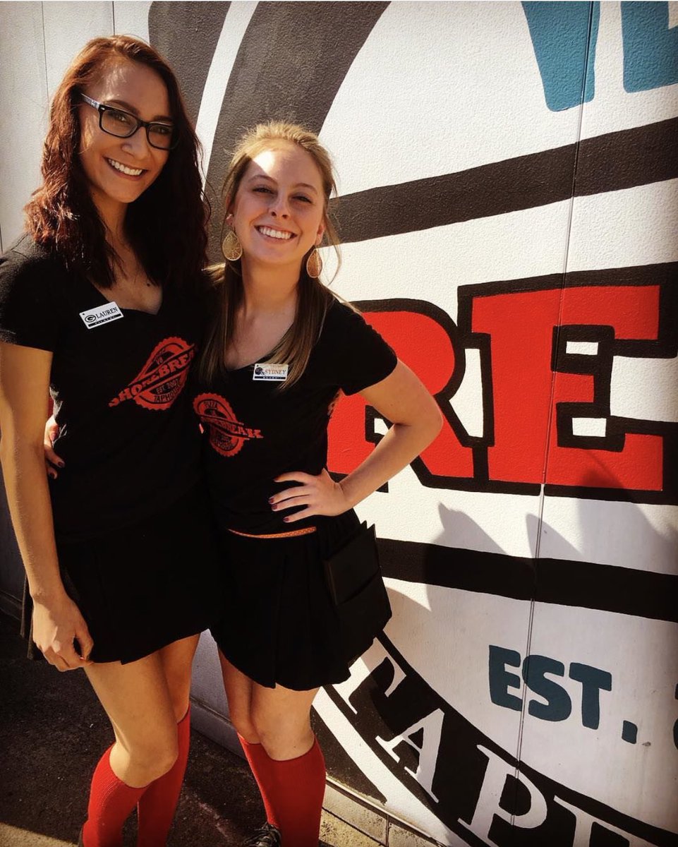 shorebreakvb's tweet photo. #tbt with some of our favorite girls! The weekend is insight! So come in and get a head start! #localbusiness #tbt #shoredr #shorebreakvb #vbfoodie #vbbar #happyhour4-6 #almosttheweekend https://t.co/Yku5y8uqdQ