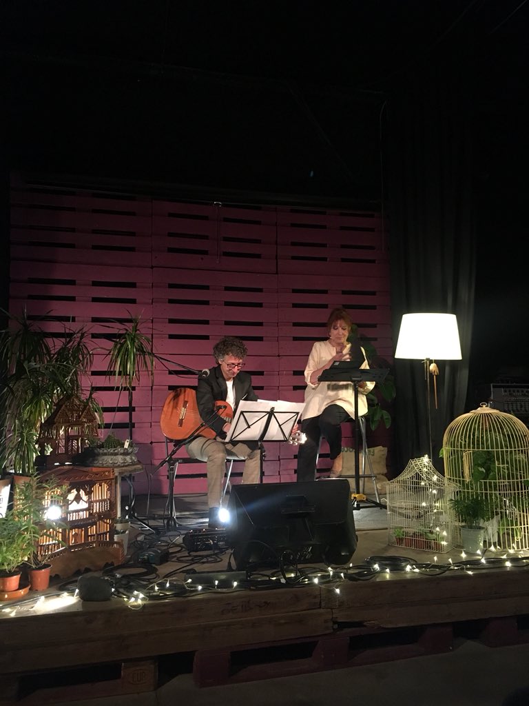 TonaCodina's tweet photo. MercèSampietro i @eduardiniesta obren la nit d’avui a l’#elixir2018. Canela fina! https://t.co/0a8JYnJHUb