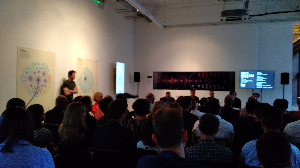 Lucia Koc tweet media