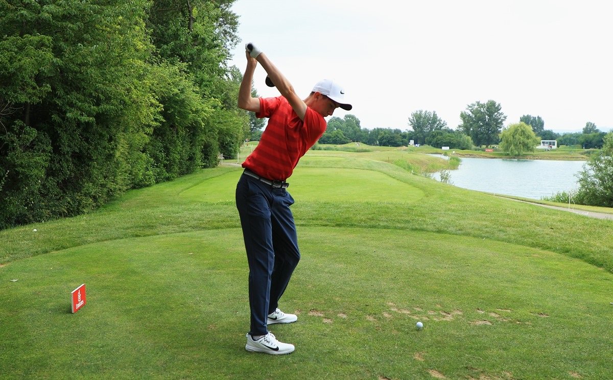 DPWorldTour's tweet photo. 👦 15 years old
👀 Plays at Holywood Golf Club (Rory's home club) 
👏 Shoots 71 on European Tour debut

Keep an eye on the name of Tom McKibbin golf fans... https://t.co/D7zrGZ19vn