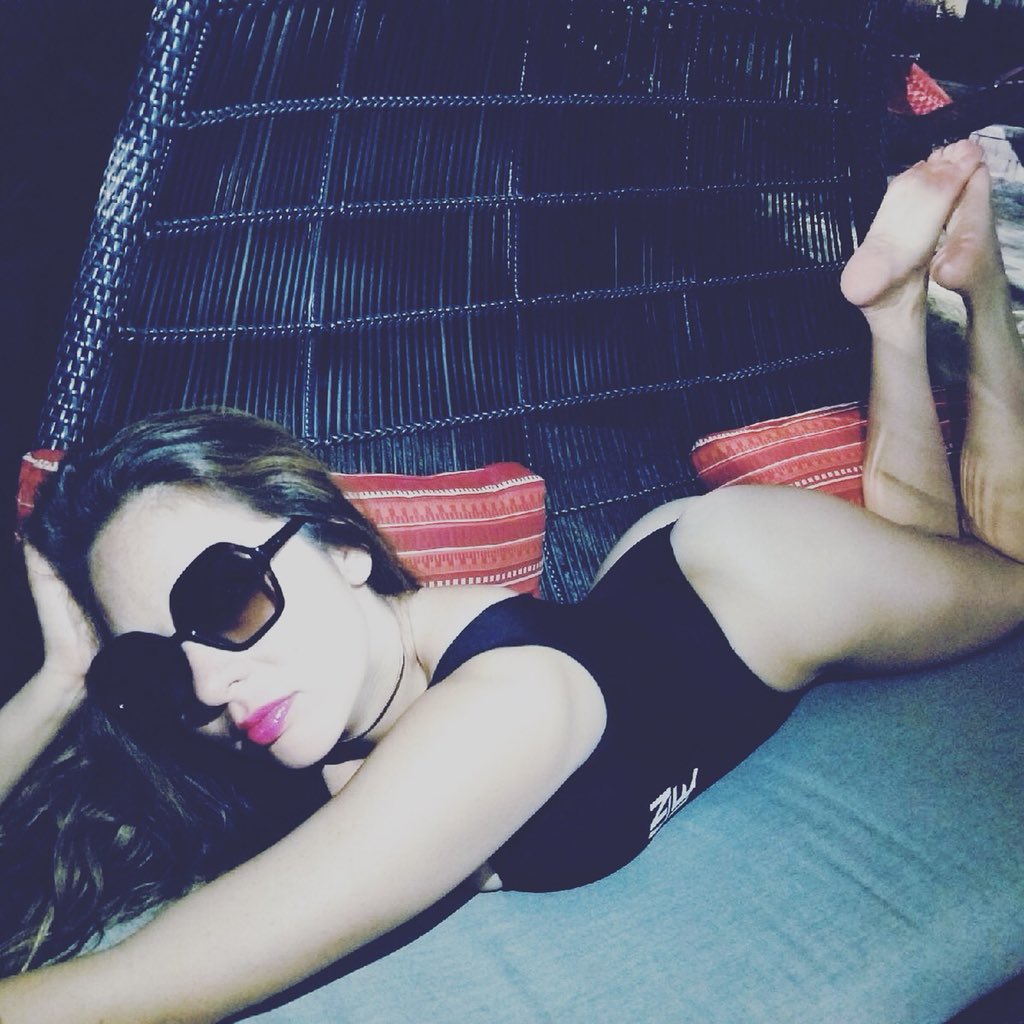 TheSammiJoShow's tweet photo. #summernights #xoxo #SJ #podcast #thesammijoshow #atx #anightinaustin  🌙💋 https://t.co/5TL0K5l3dA