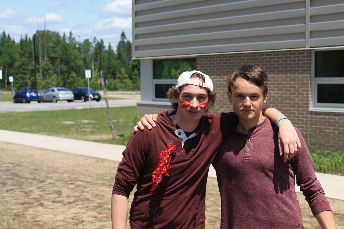 AlmaguinH's tweet image. Clash of Clans ~ a sneak peak of today&apos;s fun. #AHSSspiritrocks #morepicstocome