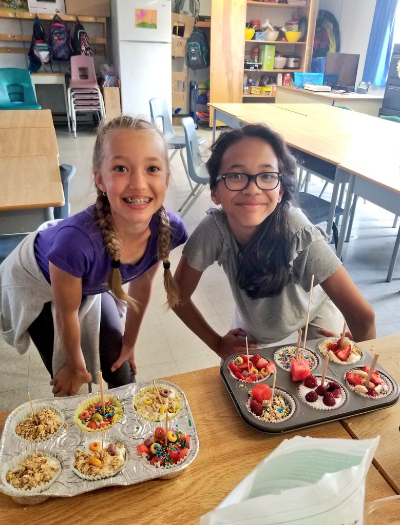 BGCYorkRegion's tweet photo. So many healthy &amp; yummy snacks at club, so little time! 😋 Check out these frozen yogurt popsicles made by our BGCYR members! #BGCYR #boysandgirlsclub #healthysnacks https://t.co/SUdRiMYw1g