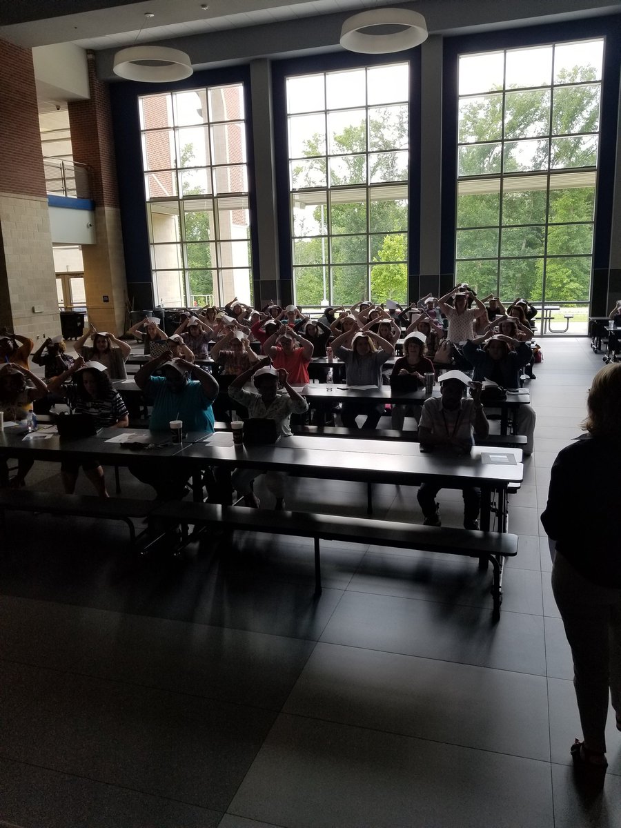 PDFSteph's tweet image. Teaching and Learning is enjoying an awesome session co-presenting with Tyler ISD communications team! Tell Your Story! #tylerisdfrozen @tylerisdlearn