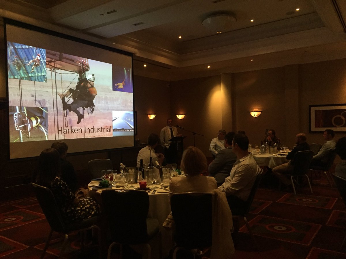 Andy giving a talk this evening to our @HarkenIND VIP guests <a href="/volvooceanrace/">Volvo Ocean Race</a> #harkenindustrial #harkenvor <a href="/HCMedia1/">Greenstone Creative</a>