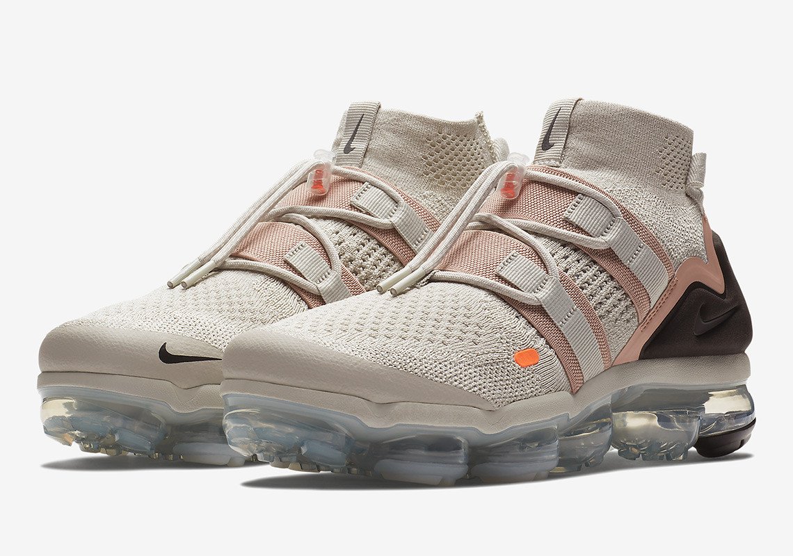 Nike VaporMax Utility
Release Date: June 8th, 2018
$225
Style Code: AH6834-002
➡️bit.ly/1XjulJD
