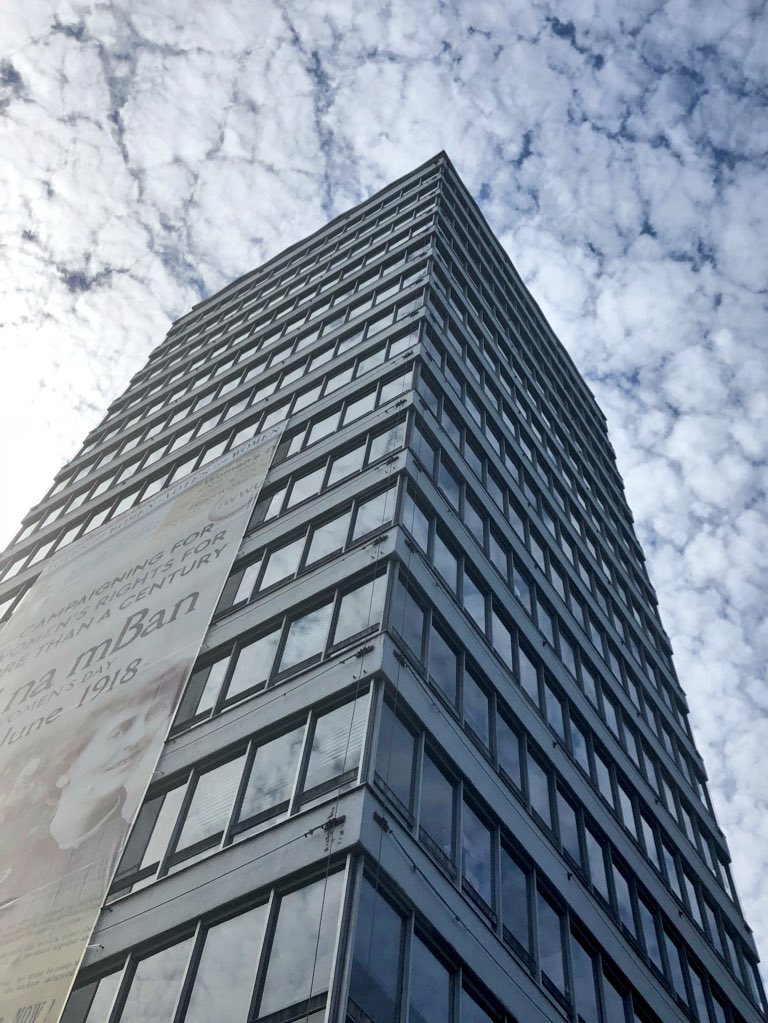 KarloMaz's tweet photo. Liberty Hall under the clouds
#MyCity #Dublin #LibertyHall #UnderTheClouds #Sky #photography https://t.co/9BFdyJu8JZ