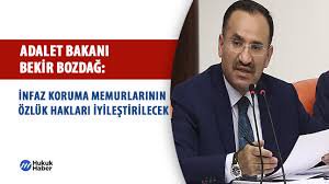 #VakitMemurVakti müjde bekliyor. <a href="/tcbestepe/">T.C. Cumhurbaşkanlığı</a> <a href="/TC_Basbakan/">TC Başbakanlık</a> <a href="/adalet_bakanlik/">T.C. Adalet Bakanlığı</a> <a href="/abdulhamitgul/">Abdulhamit Gül</a> <a href="/kilicdarogluk/">Kemal Kılıçdaroğlu</a> <a href="/dbdevletbahceli/">Devlet Bahçeli</a> <a href="/meral_aksener/">Meral Akşener</a> <a href="/BA_Yildirim/">Binali Yıldırım İletişim Ofisi</a> Çalışma şartlarımız ve özlük haklarımızda iyileştirme istiyoruz. Mutlu olmak istiyoruz. Bir seçim vaadine dahi mutlu oluruz.