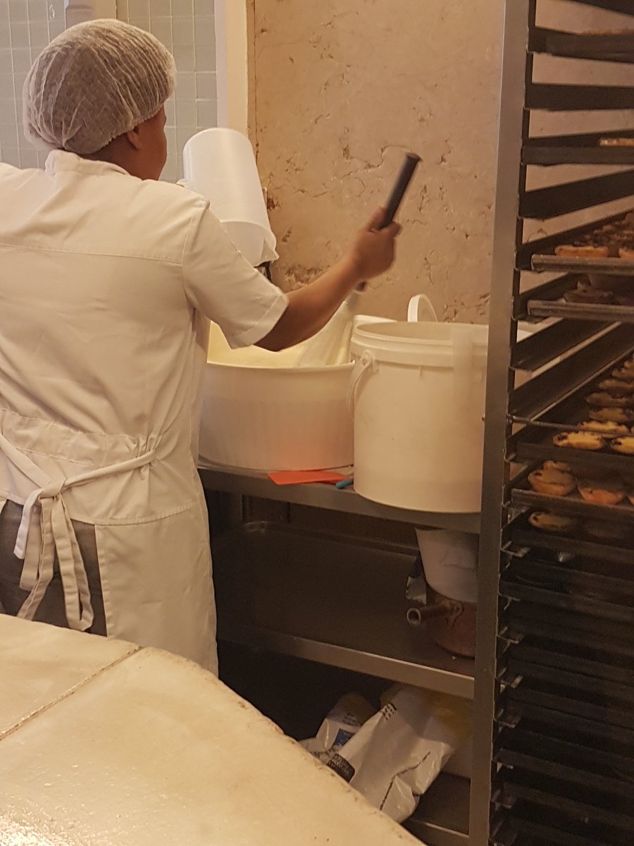 keefyburton's tweet photo. @SodexoCulinary another opportunity to try traditional custard tarts pastéis de nata and these were even better than yesterday's, crunchy rich pastry and silky smooth custard.The queue outside says it all, @CliveMoxham
@NickyReid20 @SodexoUK_IRE https://t.co/kMPYspsuYA https://t.co/GTT8QjohPy